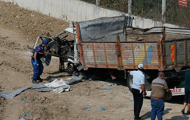 У Туреччині в результаті ДТП з автобусом постраждали 34 людини