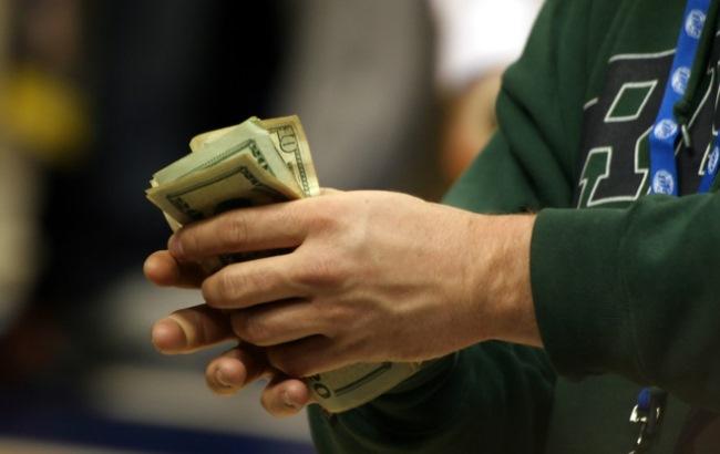 Блогер предсказал перемену курса доллара