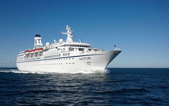 В Таиланде теплоход врезался в бетонный мост, 13 человек погибли