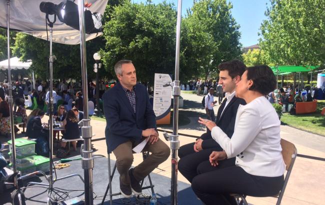 Twitter договорился с Bloomberg о потоковой трансляции финансовых новостей