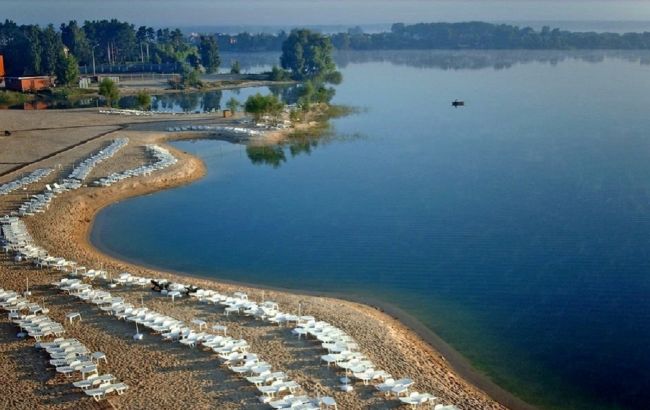 Кращий заміський відпочинок: Голубе озеро під Києвом для ідеального вікенду