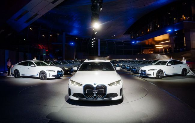 Як тобі таке Ілон Маск: BMW достроково почала поставки електрокарів i4 клієнтам