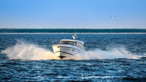 В Венеции при попытке установить рекорд перевернулась лодка, погибли три человека