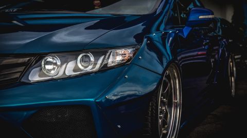 В Киеве жестко наказали водителя элитной машины за наглую парковку