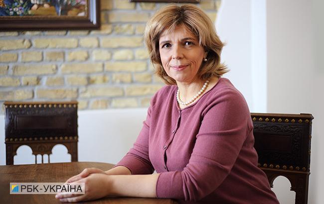 Богомолец: Минздрав установил мизерные зарплаты врачам и сверхвысокие - своим работникам