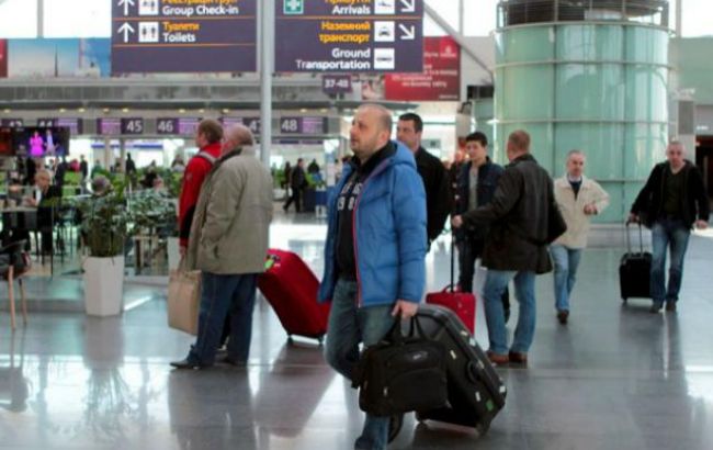 Пассажиропоток через аэропорты Украины в первом квартале 2015 г. сократился на 18,4%