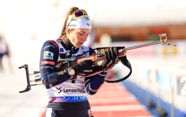 Брезаз-Буше выиграла гонку преследования в Швейцарии, Меркушина замкнула топ-10