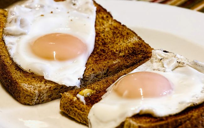 Кому небезпечно їсти яйця у великій кількості: цю норму перевищувати не слід