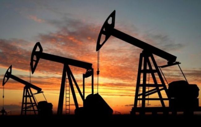 Нефть Brent торгуется выше 45 долларов за баррель