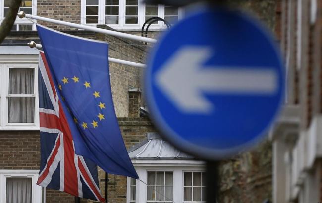 Евросоюз ужесточает требования к Британии по Brexit