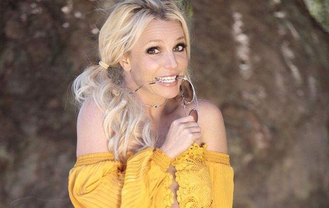 Алтын құстың жалаңаш гимнасттарын онлайн көріңіз