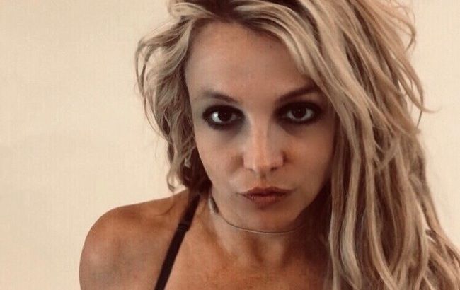 Немов вилізла з ліжка: шанувальники розкритикували Брітні Спірс за "неохайний" зовнішній вигляд