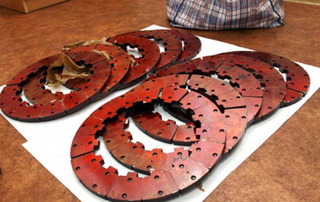 Митниця РФ вилучила у провідника поїзда Москва-Одеса деталі для літака