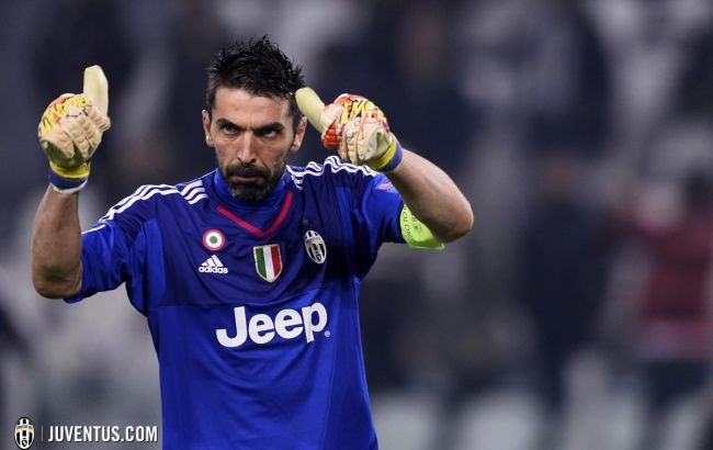 Буффон может продлить контракт с "Ювентусом" еще на 2 года