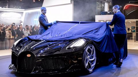 Bugatti показала самый дорогой автомобиль в мире: невероятные фото и видео