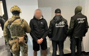 "Квиток" в Румунію за 10 тисяч євро: прикордонники на Буковині накрили банду