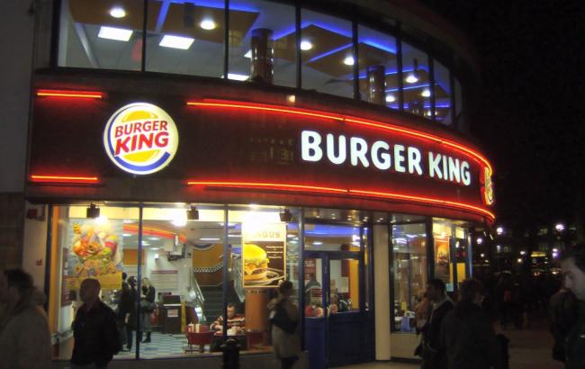 Burger King сплатить весілля американців з прізвищами Бургер і Кінг