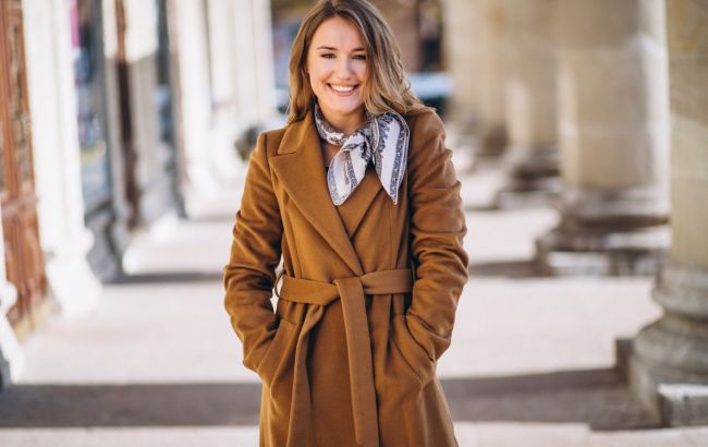 Стилистка назвала главные критерии, как выбрать идеальное пальто. Вот на что нужно обращать внимание