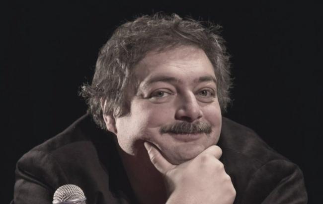 "После долгого вырождения мы заржавеем, мы порыжеем": Быков в стихах описал будущее России