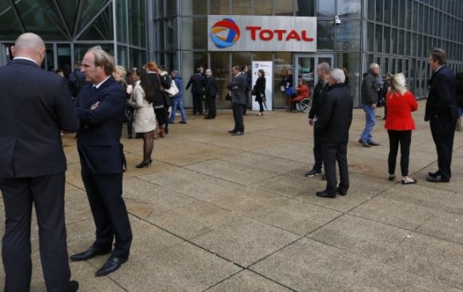 Влада Франції звинувачуює нафтогазову компанію Total в корупції