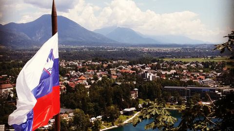 Європа починає виходити з карантину: Словенія заявила про перемогу над COVID-19