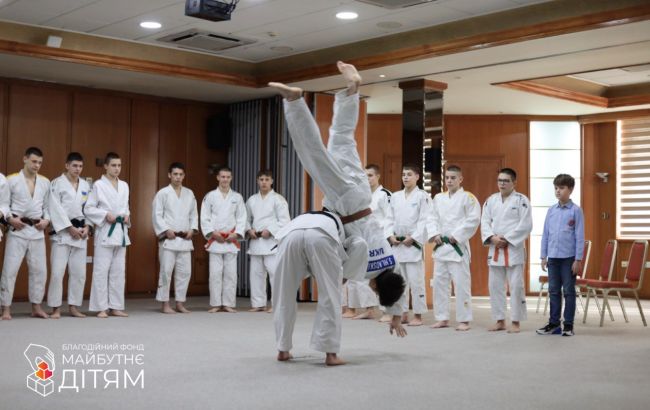 БФ “Майбутнє – дітям”: молодые спортсмены из пострадавших регионов Украины в течение месяца будут тренироваться на Кипре