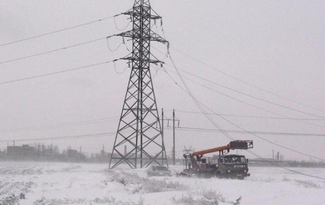 В Украине из-за непогоды остаются обесточенными 46 населенных пунктов