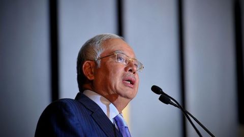 Колишній прем'єр-міністр Малайзії постав перед судом