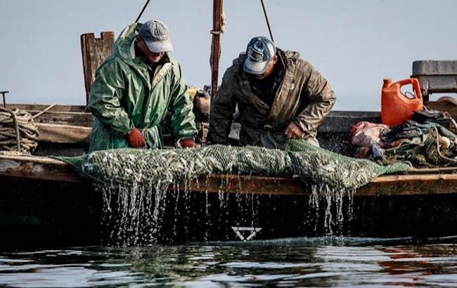 Стали відомі імена затриманих Росією українських рибалок