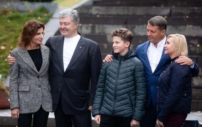 Порошенко призвал поддержать на довыборах в парламент Сущенко