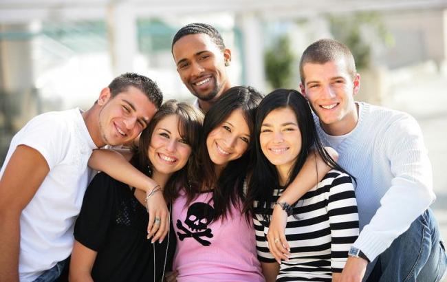 Де знайти легальні фотографії для свого порталу, і скільки вони коштують?