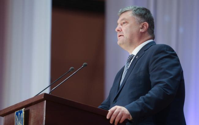 Минские договоренности дали Украине время для развития военного строительства, - Порошенко
