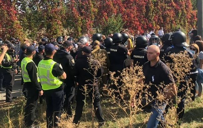 Кличко просить МОН з'ясувати, хто нагнітає ситуацію навколо Олімпійського коледжу