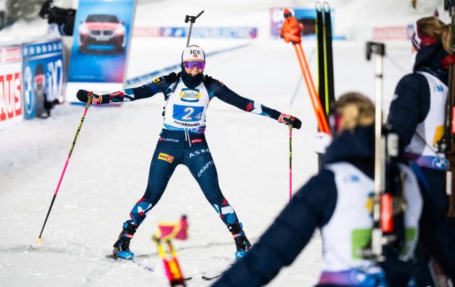 Сборная Норвегии по биатлону выиграла женскую эстафету в Эстерсунде, Украина за пределами топ-10