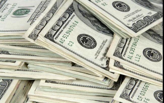 Курс долара на міжбанку в 11:13 знизився до 26,35 гривень