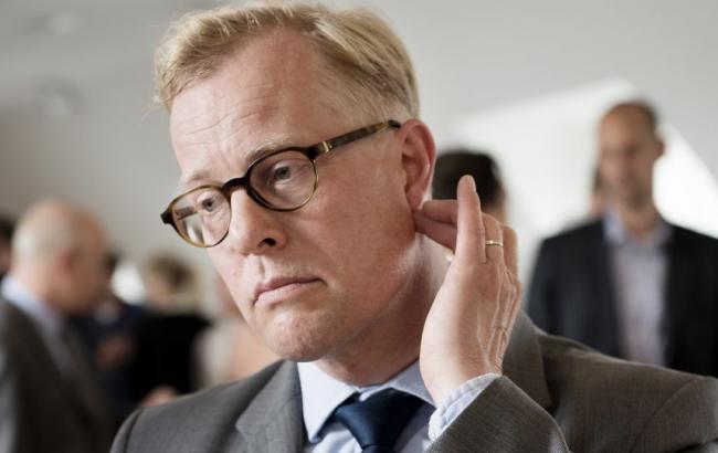 Министр обороны Дании ушел в отставку из-за коррупционного скандала