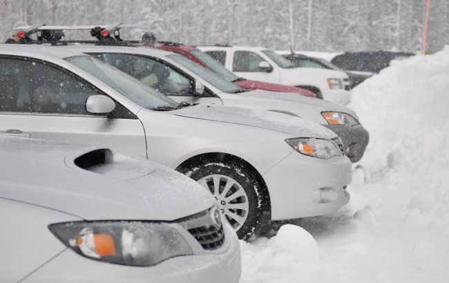 Водіям розповіли, без чого не можна їздити взимку на автомобілі: 5 найнеобхідніших речей