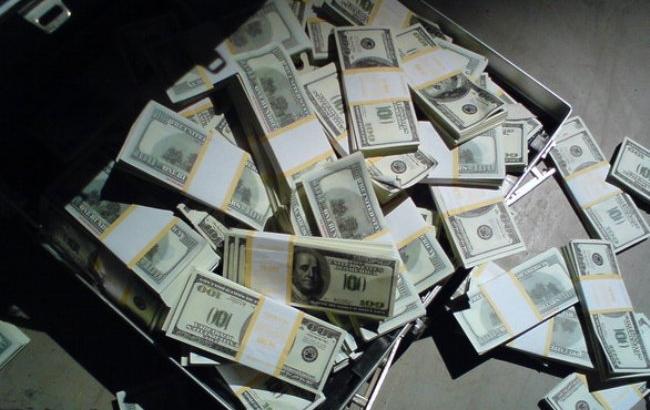 У Колумбії жінка з жадібності з'їла $7 тис.