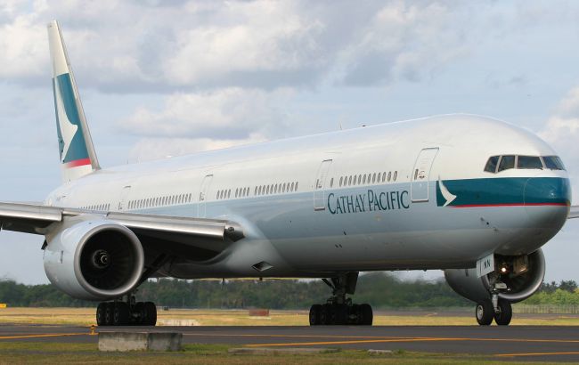 Boeing-777 с 248 пассажирами на борту совершил аварийную посадку в Китае