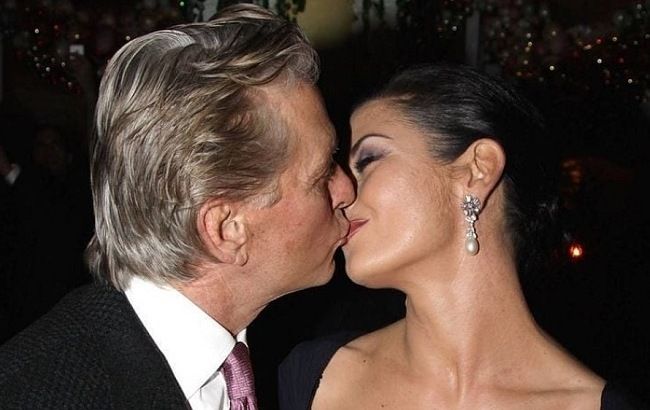 Це любов: Кетрін Зета-Джонс зворушливо привітала Майкла Дугласа з річницею весілля