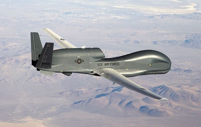 Беспилотник ВВС США провел семичасовую разведку возле Донбасса