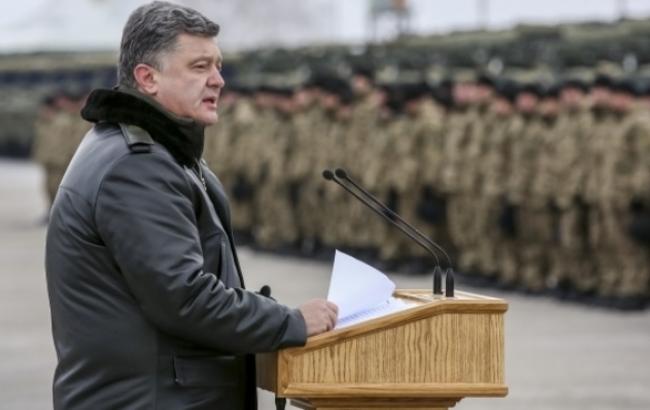 Порошенко присвоїв звання Герой України загиблому під Слов'янськом полковнику СБУ