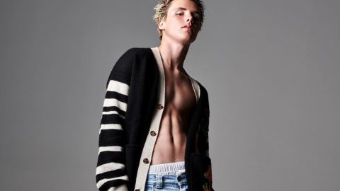 По стопам отца: младший сын Дэвида Бекхэма снялся в откровенной фотосессии