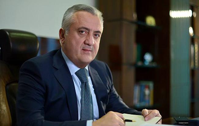 Глава ЦБ Армении не видит угроз девальвации национальной валюты на фоне протестов в Ереване