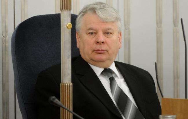 Спікер Сенату Польщі виступив за скасування віз для українців