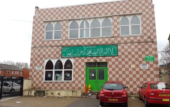 В Британии произошла серия атак на мечети
