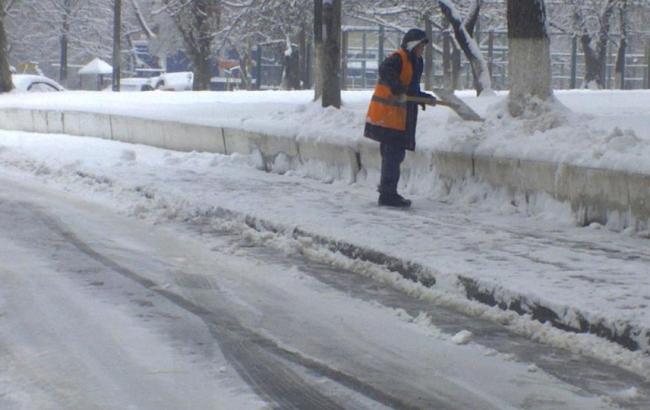 Киев будут чистить от снега в круглосуточном режиме