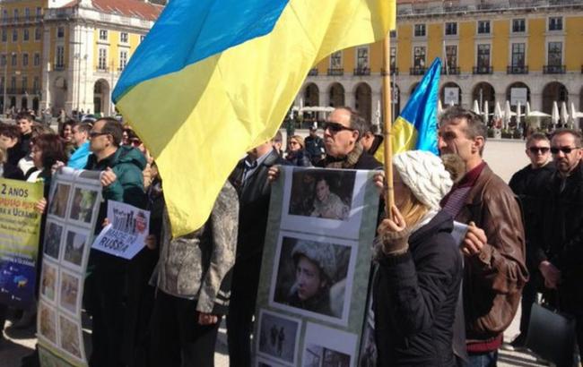 Українська діаспора у Європі провела акції проти агресії Росії