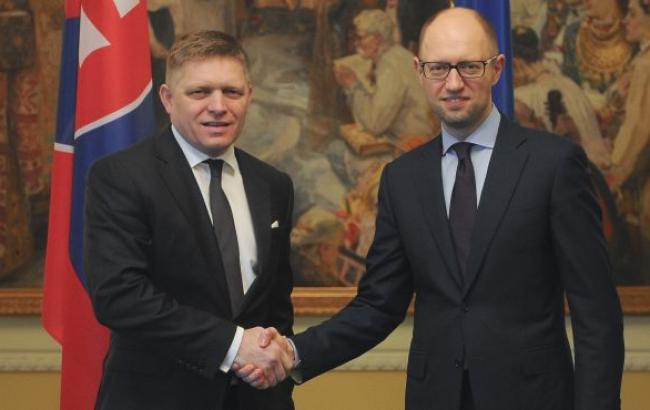 Украина и Словакия подписали ряд соглашений по упрощению пограничного движения