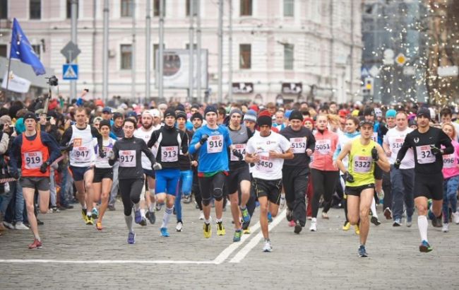 В международном марафоне в Харькове участвуют 7 тыс. спортсменов